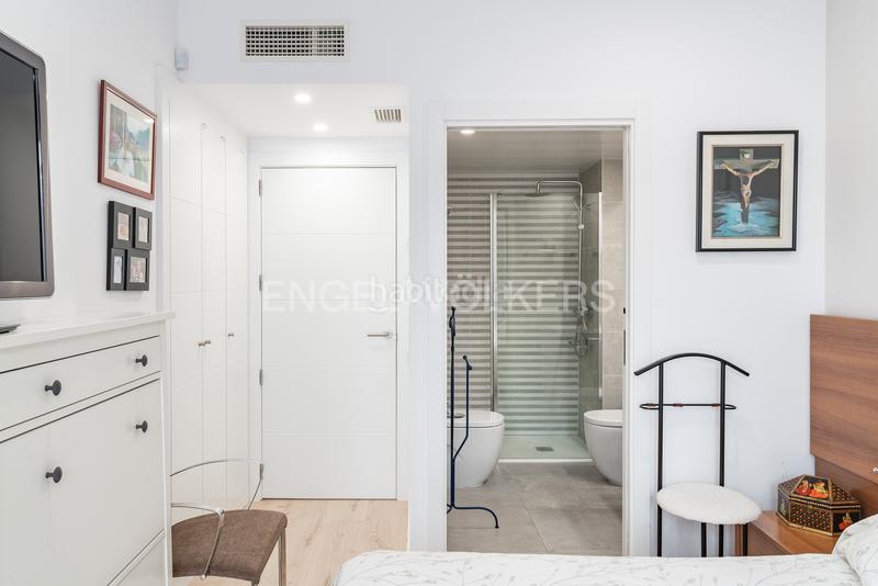 Foto 8eec7238-a185-4585-aa61-8770994bcc80. Piccolo appartamento con riscaldamento parcheggio piscina in Sant Andreu de Llavaneres