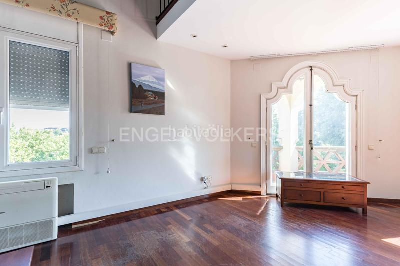 Foto 20a4d3bb-8c01-4bb0-9d33-d7d7b2498031. Casa con riscaldamento piscina in Mira-sol Sant Cugat del Vallès