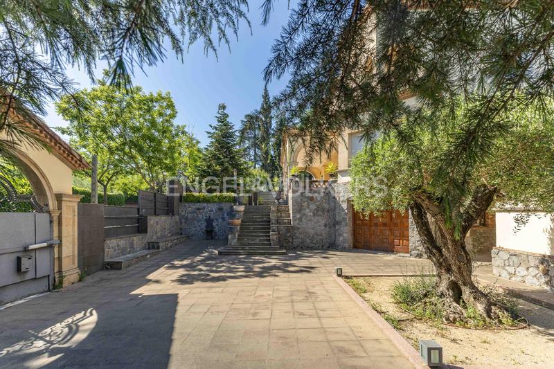 Foto 41287ea8-6fd5-4863-85e4-5bb55723b6d5. Casa con riscaldamento piscina in Mira-sol Sant Cugat del Vallès