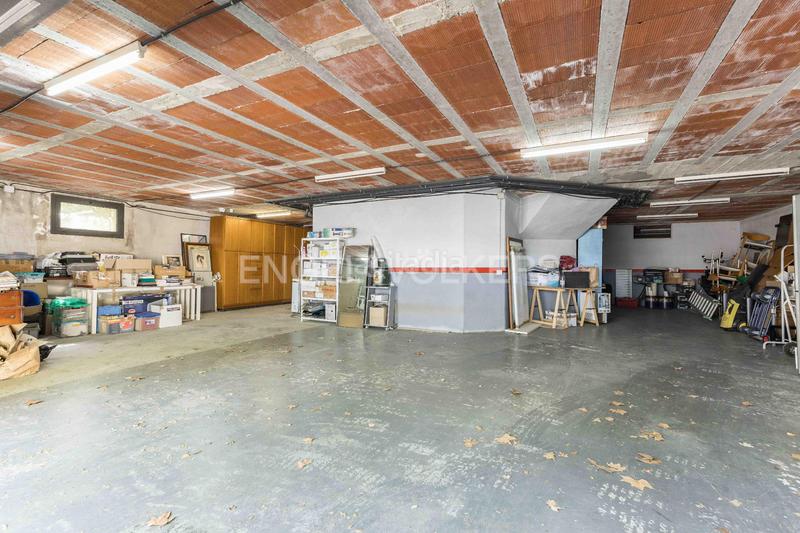 Foto 5551ea1f-2afa-436a-895c-9fbb92b261c5. Casa con riscaldamento piscina in Mira-sol Sant Cugat del Vallès