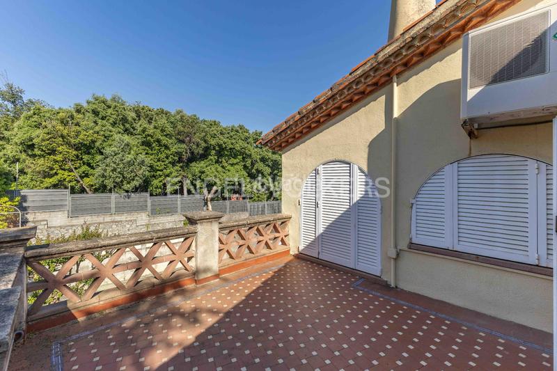 Foto b967885e-7123-4e71-8b1e-2df19680b620. Casa con riscaldamento piscina in Mira-sol Sant Cugat del Vallès