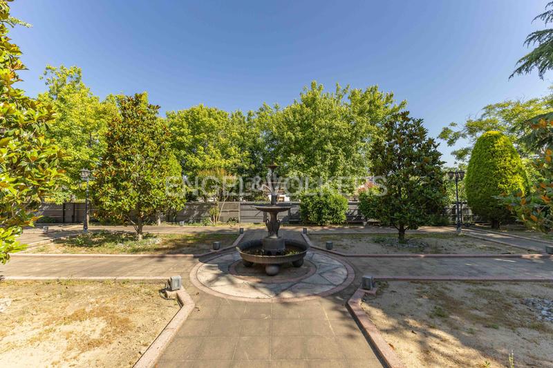 Foto bc5c1ce1-3cc4-4a53-90a8-7f5abba14a23. Casa con riscaldamento piscina in Mira-sol Sant Cugat del Vallès