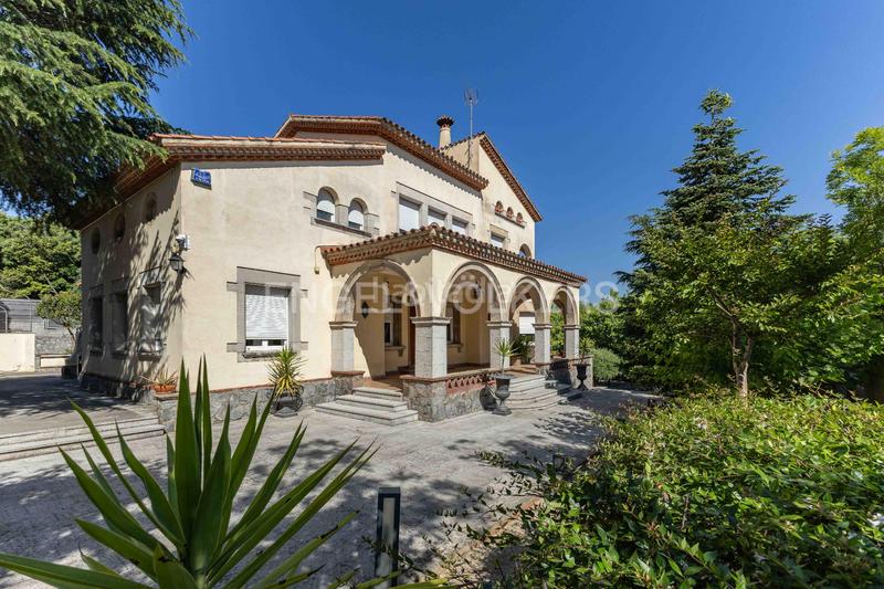 Foto f27d59fe-184a-427f-88b2-044ab5698fa1. Casa con riscaldamento piscina in Mira-sol Sant Cugat del Vallès