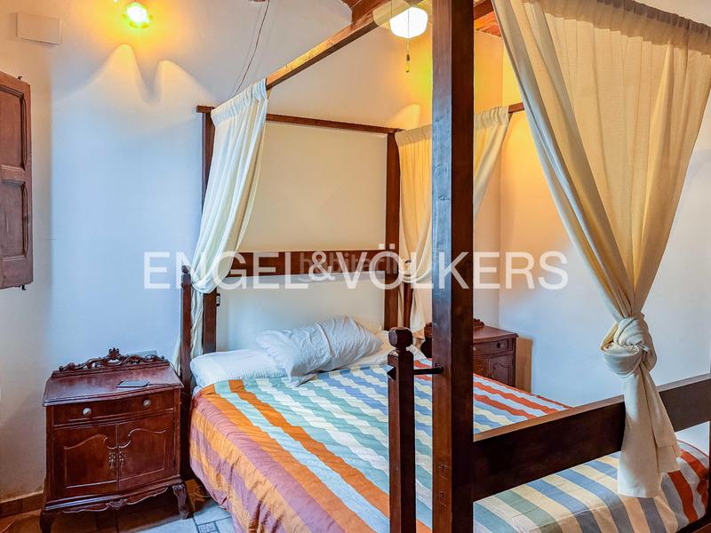 Foto 66e6a843-bb75-4ab7-8961-d239c73f54a8. Alquiler apartamento ático luminoso con terraza privada en el corazón del gótico en Barcelona