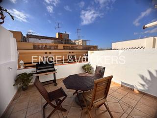 Location Appartement à Gòtic. Ático luminoso con terraza privada en el corazón del gótico