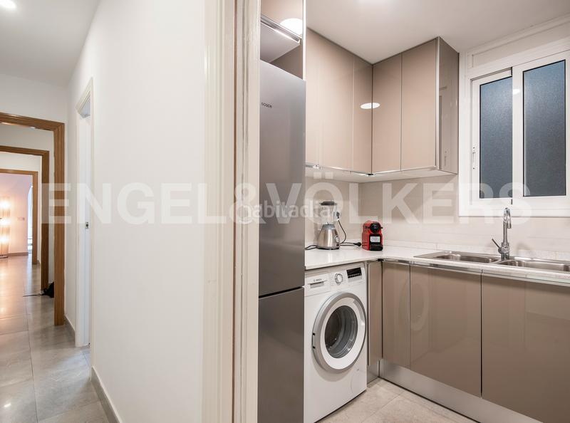 Foto f8ac41a1-256f-4eb0-a3e9-da855000a208. Alquiler apartamento piso temporal en esquerra del eixample en Barcelona