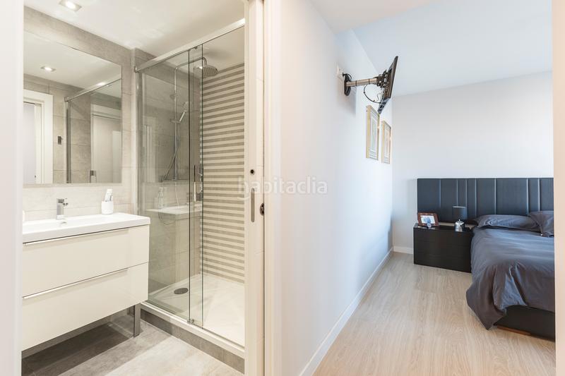 Foto 6c826f5d-6e3e-46f3-9d38-5c202aacb9fb. Piccolo appartamento con riscaldamento parcheggio piscina in Barcelona