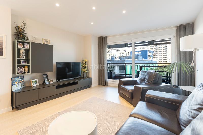 Foto b99bddc7-5e20-434d-811a-0cddaf6b834c. Piccolo appartamento con riscaldamento parcheggio piscina in Barcelona