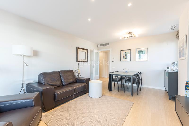 Foto bef4b590-5bc1-417b-b966-dd3d96827b35. Piccolo appartamento con riscaldamento parcheggio piscina in Barcelona