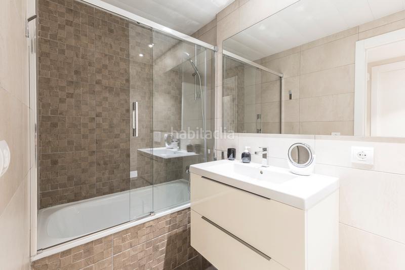 Foto edf00bd3-1d5b-4be0-856a-e75a794c174a. Piccolo appartamento con riscaldamento parcheggio piscina in Barcelona