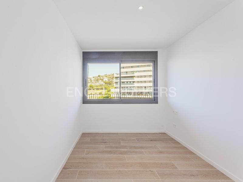 Foto 62f637e2-2870-4df7-a141-2dc1cb7a898f. Rent apartment with heating parking pool in Finestrelles Esplugues de Llobregat