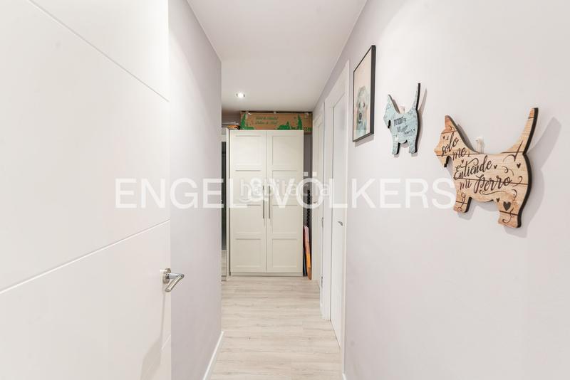 Foto 991ea29c-d6e9-4176-8e22-5f59f45180c6. Alquiler apartamento descubre este piso apartamento con piscina y vistas despejadas! en Badalona