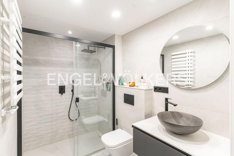 Foto 72a516de-bc88-4378-95b4-fc6cb75103df. Lloguer apartament amb calefacció piscina a Montigalà Badalona