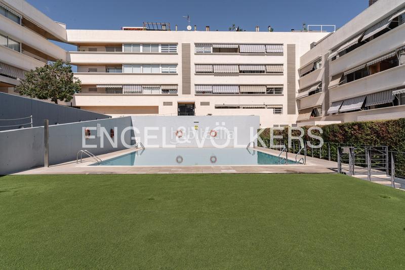 Foto a2d0ed98-7e97-4885-9df1-61a1a7e708c4. Location appartement avec chauffage piscine dans Montigalà Badalona