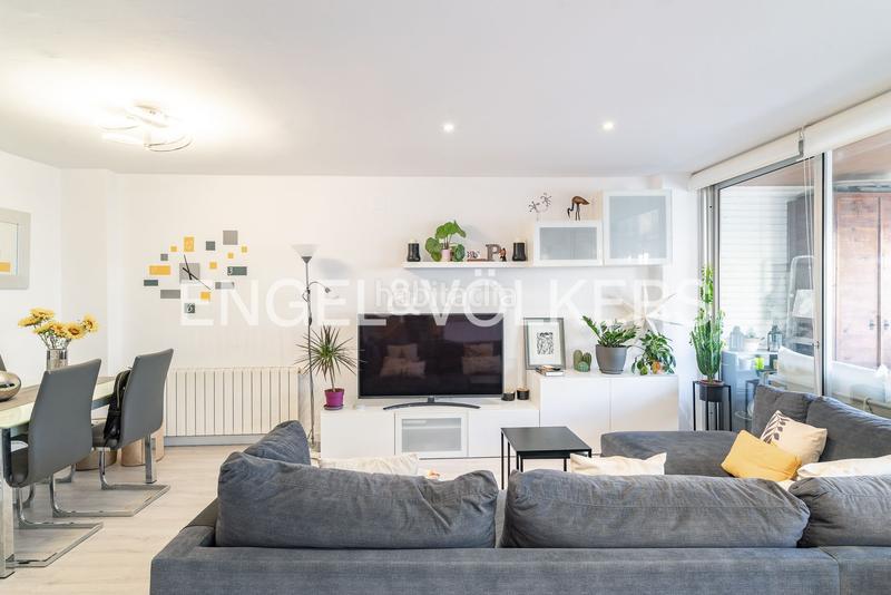 Foto e32aaa41-9078-4b62-b439-201e4e2941b7. Miete appartement mit heizung pool in Montigalà Badalona