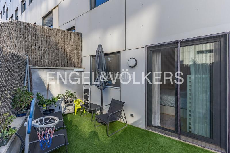 Foto 022c5519-317b-41fc-a9ee-f402f7be0153. Apartament amb calefacció aparcament piscina a La Plana Esplugues de Llobregat