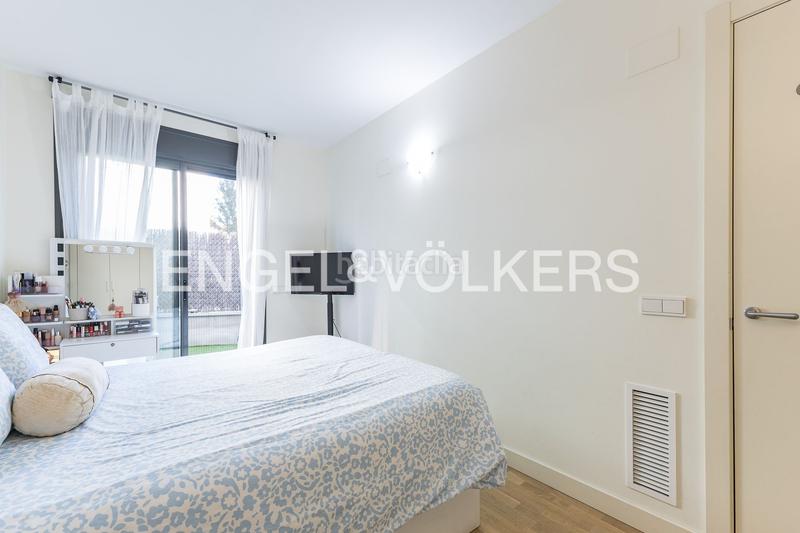 Foto 38996a77-b026-4cbd-8990-397c996586fc. Apartament amb calefacció aparcament piscina a La Plana Esplugues de Llobregat