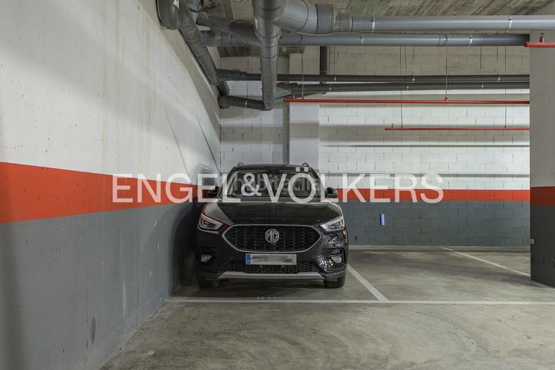 Foto 5e6f0872-3336-4e31-b16f-8cb8c51c52e4. Apartament amb calefacció aparcament piscina a La Plana Esplugues de Llobregat