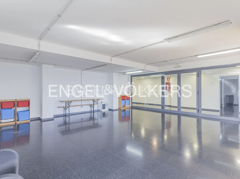 Foto 75d0c979-ce90-400b-87c1-72649a336d9a. Apartament amb calefacció aparcament piscina a La Plana Esplugues de Llobregat