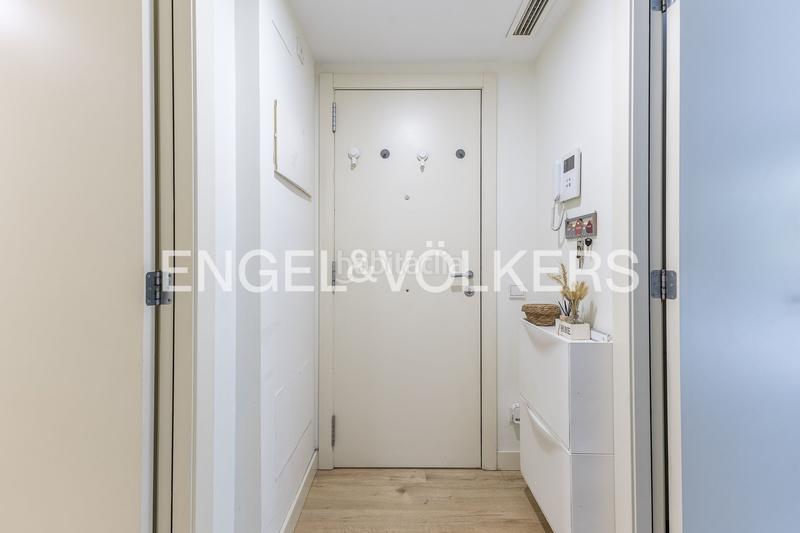 Foto 98d480e5-cbf9-4c63-8241-148403bf4b37. Apartament amb calefacció aparcament piscina a La Plana Esplugues de Llobregat