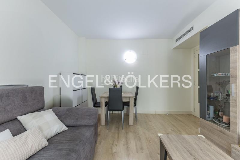 Foto ba11be8c-b94a-4d5b-a097-76a8c6ec5254. Apartament amb calefacció aparcament piscina a La Plana Esplugues de Llobregat