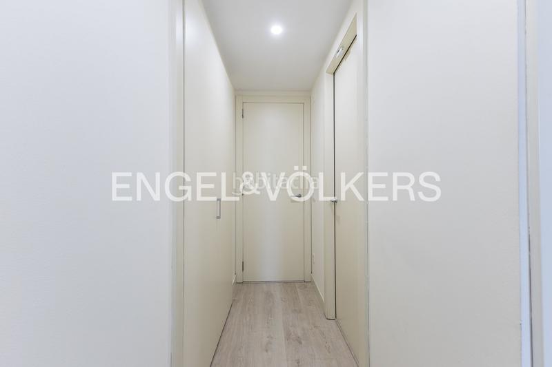 Foto bd397fe8-138d-418f-ae91-00936739def8. Apartament amb calefacció aparcament piscina a La Plana Esplugues de Llobregat