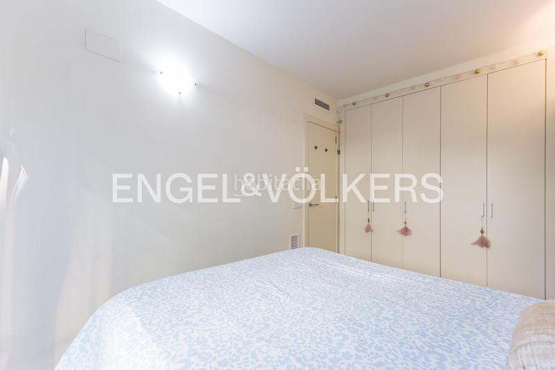 Foto d8923b64-217f-472c-b1d7-9568fcd86a68. Apartament amb calefacció aparcament piscina a La Plana Esplugues de Llobregat