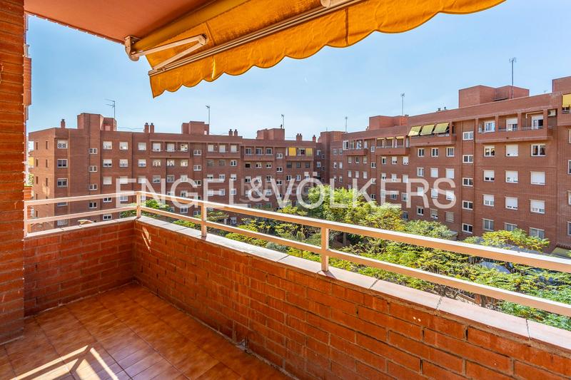 Foto 42a472b9-72ce-4aad-841c-bb60658bc355. Apartament amb calefacció aparcament a Sant Joan-TV3 Sant Joan Despí