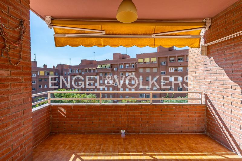 Foto 9a26a60e-3f24-43d9-9420-61eda0bb92c1. Apartament amb calefacció aparcament a Sant Joan-TV3 Sant Joan Despí