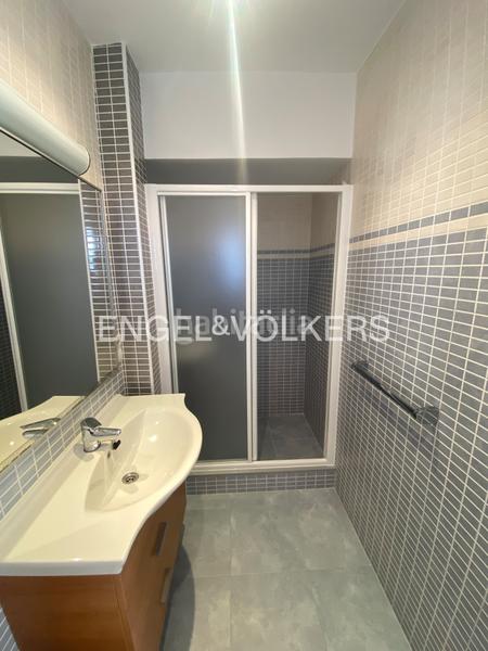 Foto 0f55b8a7-1d7c-4424-b402-f59aae1a5a23. Rent penthouse with heating in Aiguadolç - Sant Sebastià Sitges