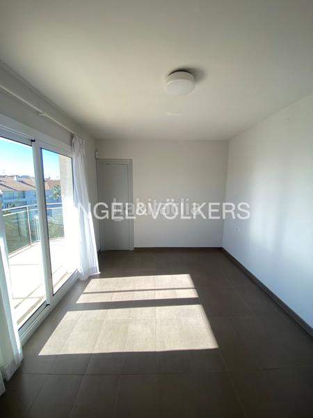 Foto 480211f2-c7d9-4504-8c03-85121c11f76d. Rent penthouse with heating in Aiguadolç - Sant Sebastià Sitges