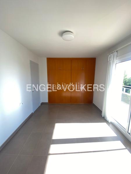 Foto 619646f0-df8f-4250-ad58-d91da877041e. Rent penthouse with heating in Aiguadolç - Sant Sebastià Sitges