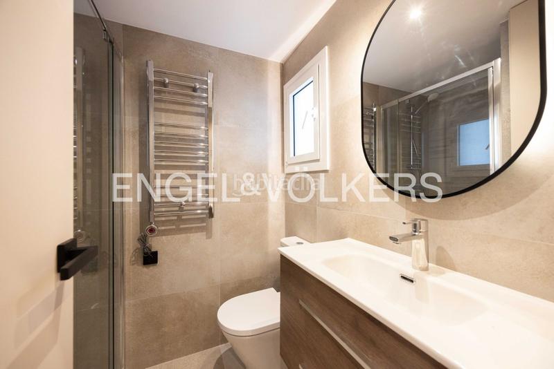 Foto cf228df9-4654-4471-8168-2aa7fa79d441. Alquiler apartamento acogedor piso amueblado en sant gervasi en Barcelona