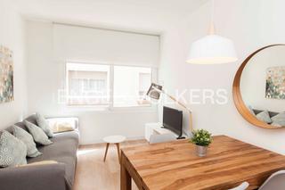 Rent Apartment in Sant Gervasi - Bonanova. Acogedor piso amueblado en sant gervasi