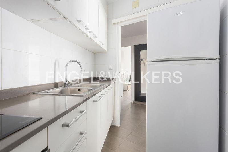 Foto 9be7cff6-cce7-4ffa-9080-fce83a09d164. Alquiler apartamento acogedor piso amueblado en sant gervasi en Barcelona