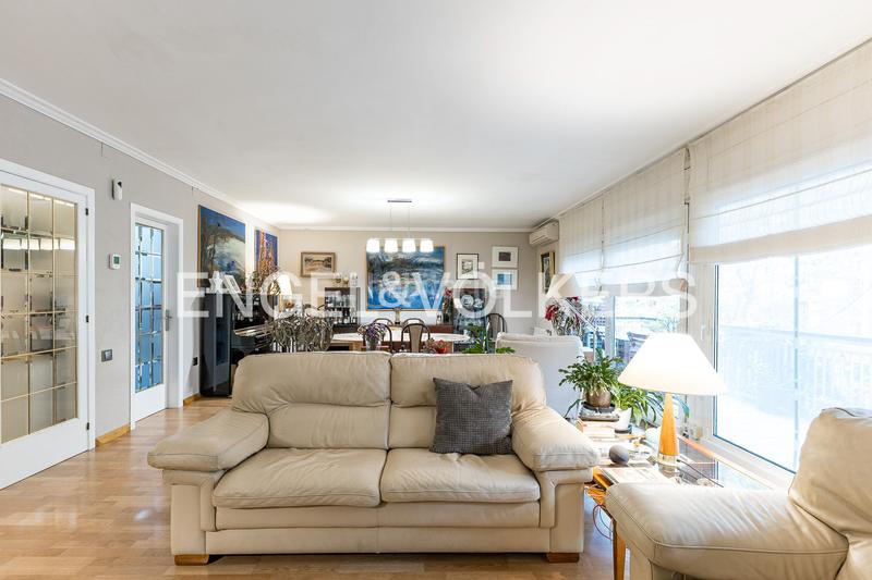 Foto 4fe3440c-f004-4d30-ad20-3ec76a2c4fdf. Apartament amb calefacció a Centre Sant Boi de Llobregat