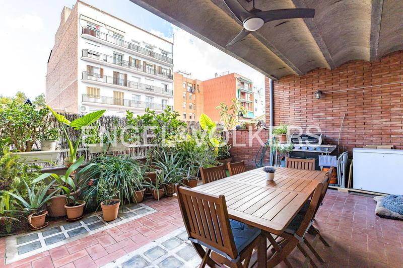 Foto b12b239d-24bf-494e-a49e-a86ee7ed938a. Apartament amb calefacció a Centre Sant Boi de Llobregat