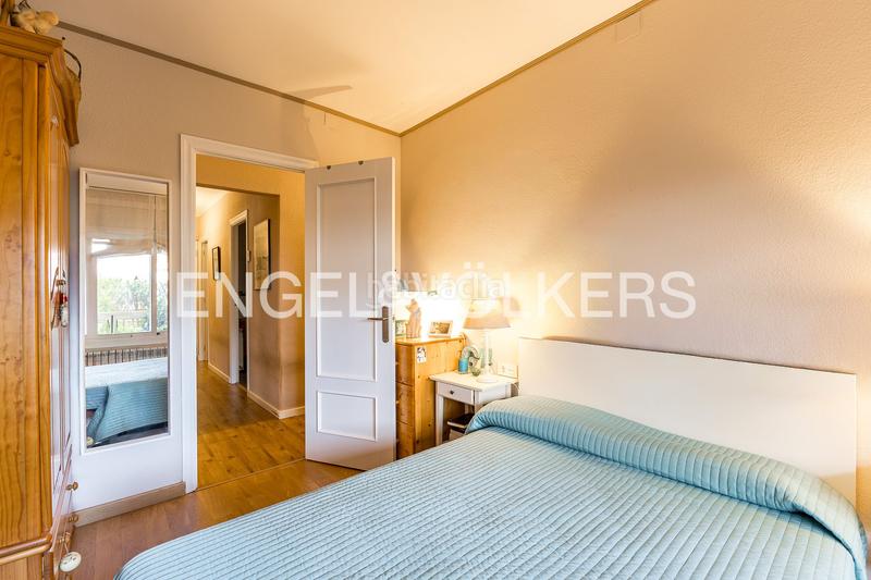 Foto bcb93dcd-cb57-4e8e-8525-3cf12483979f. Apartament amb calefacció a Centre Sant Boi de Llobregat