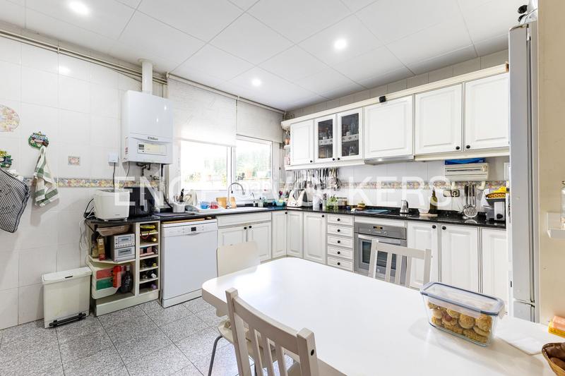 Foto fec65408-cc9b-476e-8246-8dc899e5b729. Apartament amb calefacció a Centre Sant Boi de Llobregat