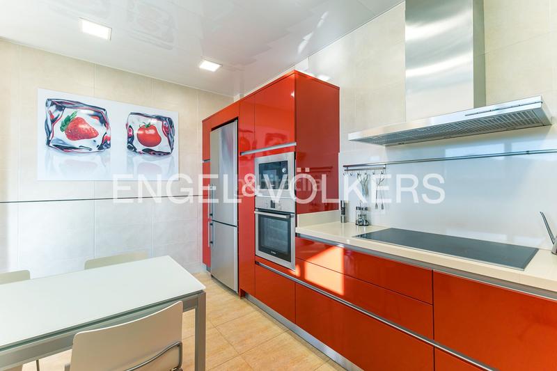 Foto 16681fc7-3d9e-4cfb-aec6-fab14c5cc658. Miete haus mit heizung pool in Cabrils