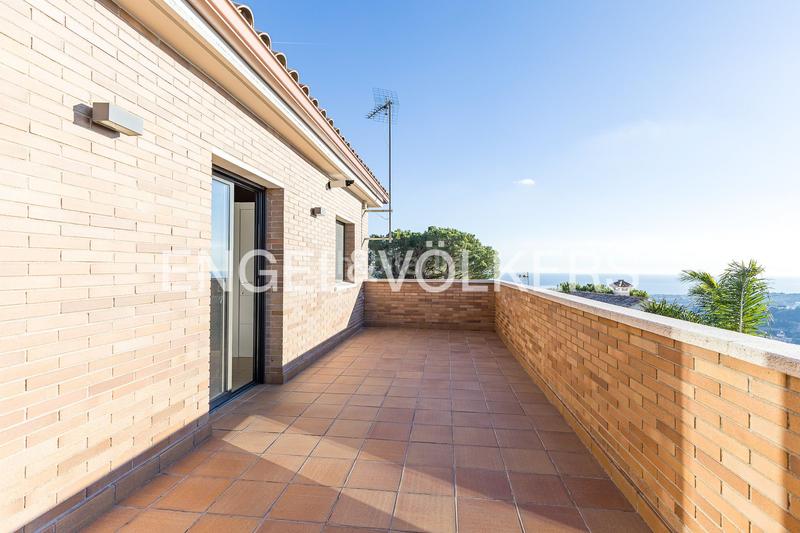 Foto 438ff96d-6995-4e80-9443-88b8e7140366. Miete haus mit heizung pool in Cabrils