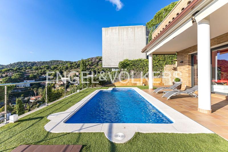 Foto 8b0f5930-4463-4ead-b856-00487b4caf0f. Miete haus mit heizung pool in Cabrils