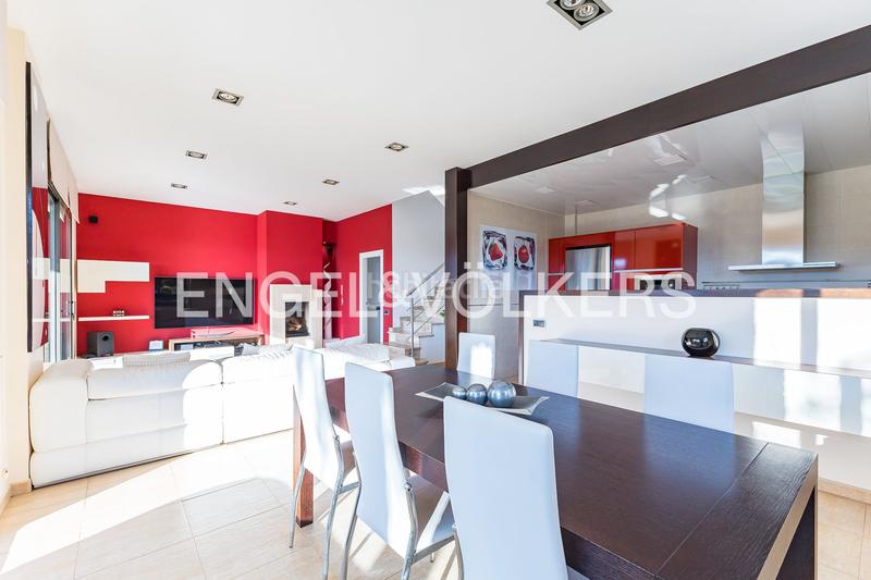 Foto a7af82b2-1849-4c77-bc3f-f32c662d8f5e. Miete haus mit heizung pool in Cabrils