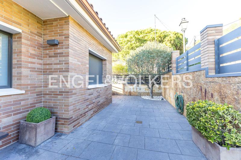 Foto f63086ae-d9a7-48c4-b236-7f8dc90cec50. Miete haus mit heizung pool in Cabrils