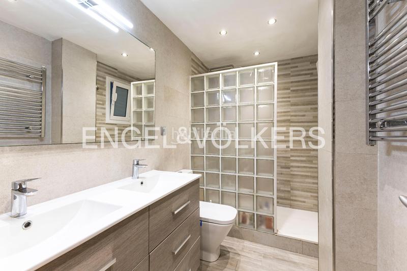 Foto fcde07d2-fb36-42fe-a5ea-0e1f1c0be788. Appartement avec chauffage dans La Salut Sant Feliu de Llobregat