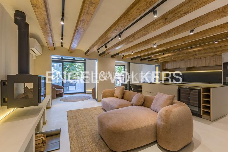 Foto 11462182-a1cb-49db-b3c5-9729f9531b8d. Àtic amb calefacció a Vila de Gràcia Barcelona