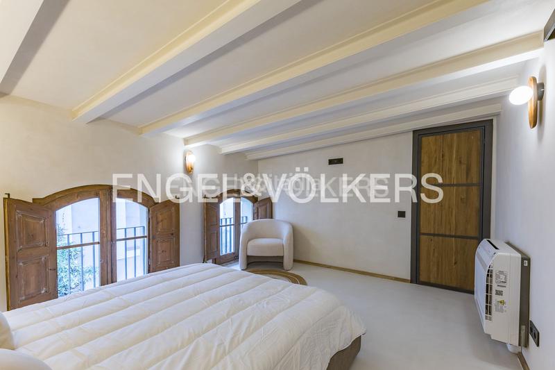 Foto 293ba282-289c-496f-bccc-2879b69286c6. Àtic amb calefacció a Vila de Gràcia Barcelona