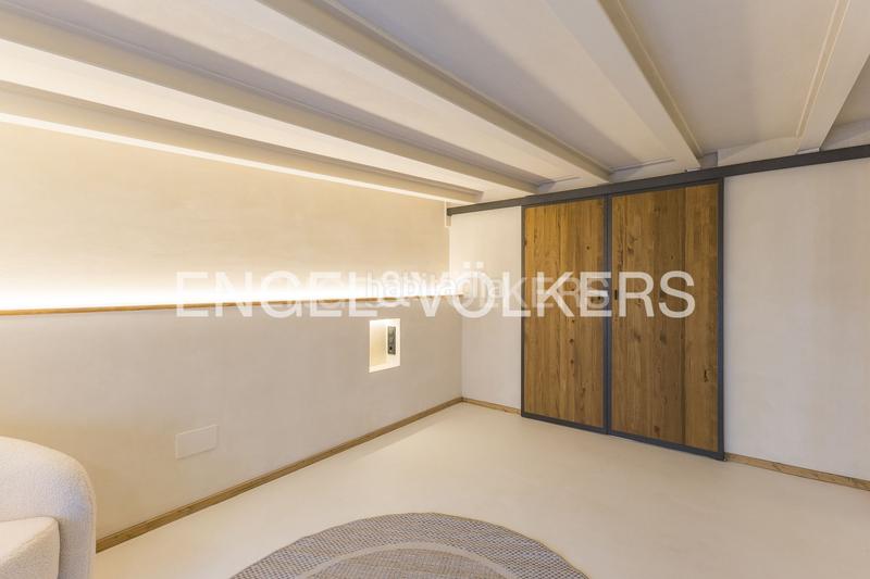 Foto a440737e-f7d8-4bc1-9269-0a446ec2a106. Àtic amb calefacció a Vila de Gràcia Barcelona