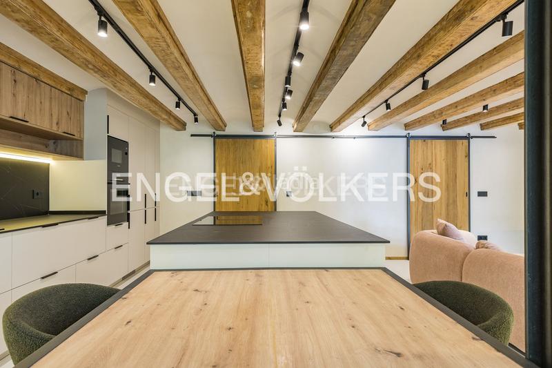 Foto bdd52528-07f8-4fcf-8c17-dacbfeaa9150. Àtic amb calefacció a Vila de Gràcia Barcelona