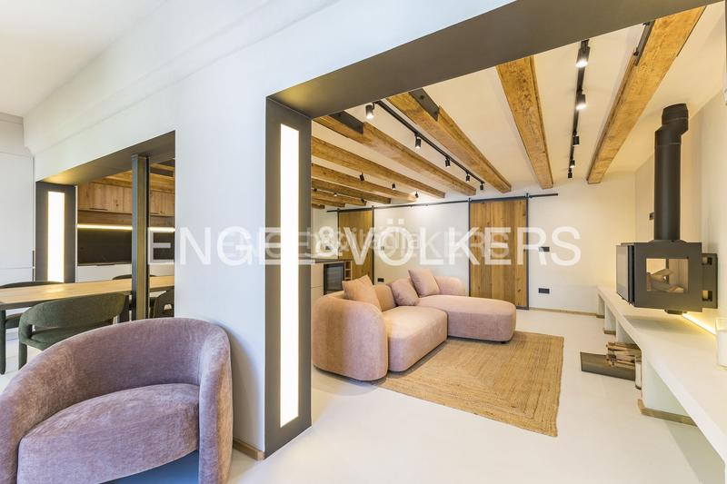 Foto dace3b95-63e8-4779-9d53-30322d690747. Àtic amb calefacció a Vila de Gràcia Barcelona